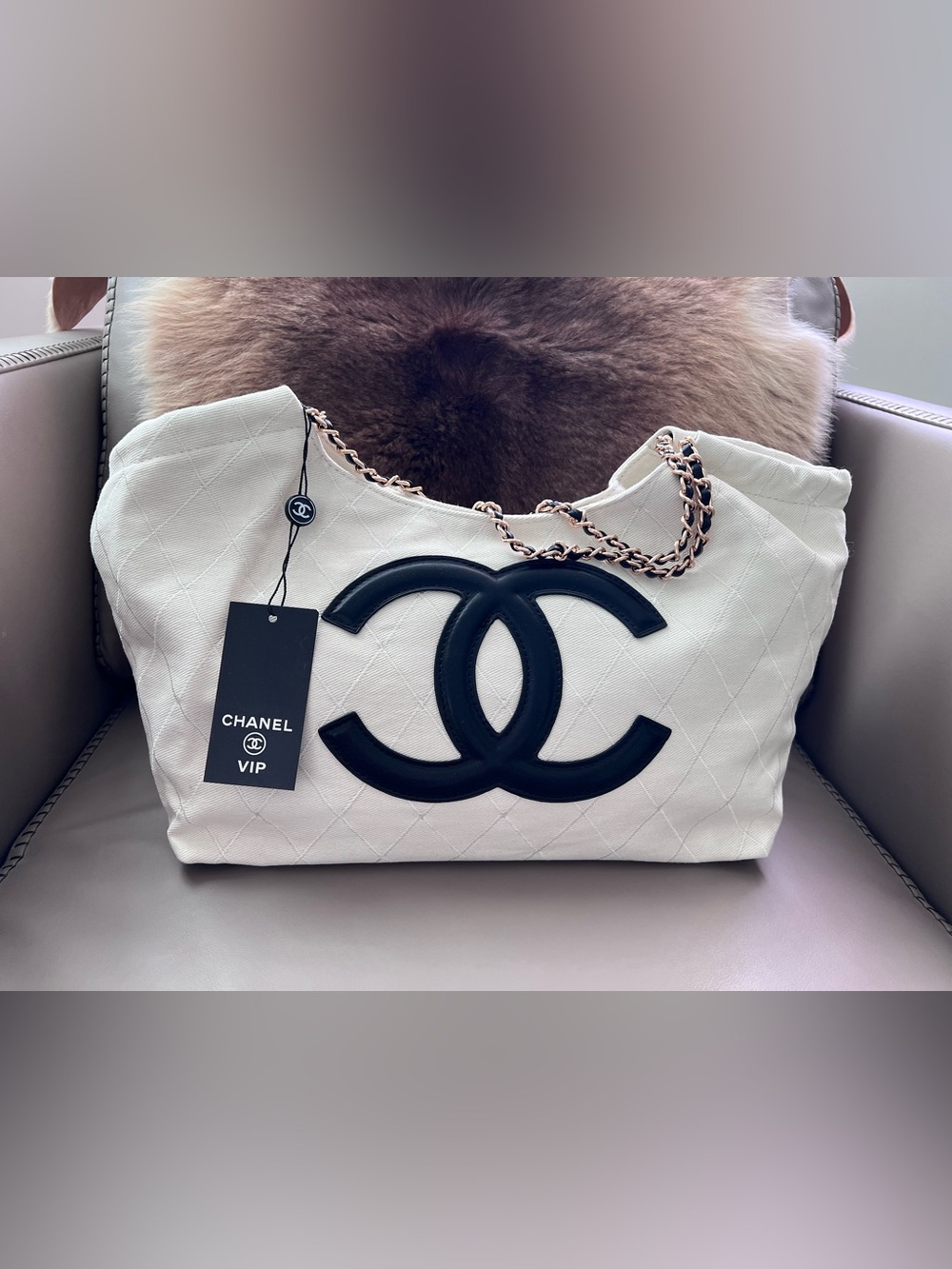 Chanel Tote Bag – VIP Beauty Gift | New Never Used - Picture 5 of 17
